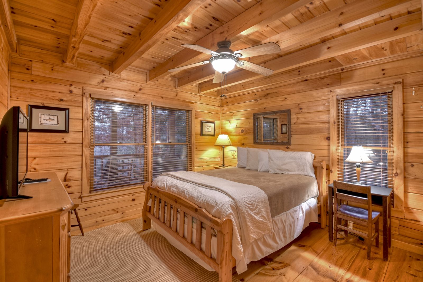 Blue Lake Cabin in Blue Ridge North GA Cabin Rental Blue Lake Cabin in Blue Ridge North GA Cabin Rental